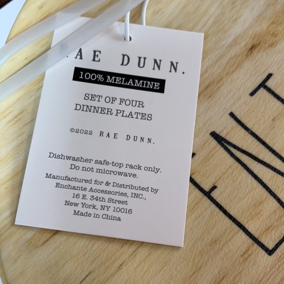 - Rae Dunn Set of 4 dinner plates - Picture 3 of 5